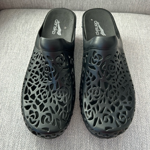 Dansko Shoes - Dansko clogs black
